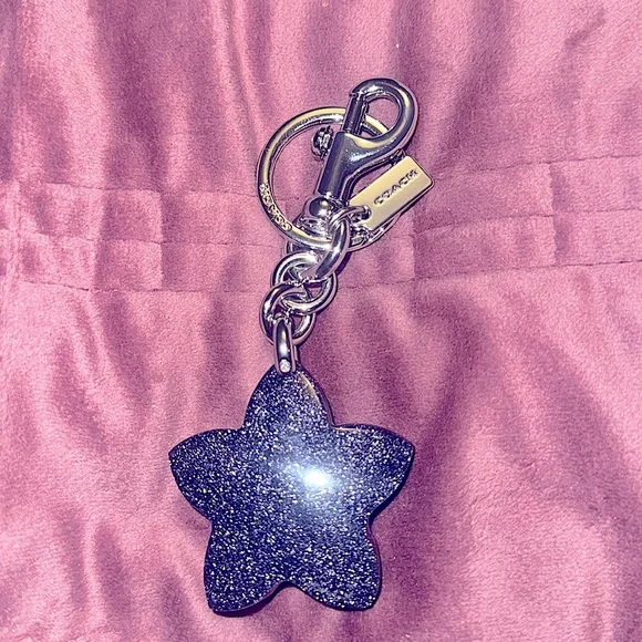 COACH Glitter Resin Wildflower Bag Charm / Keychain - NWOT F35132 Retired. - Picture 8 of 10